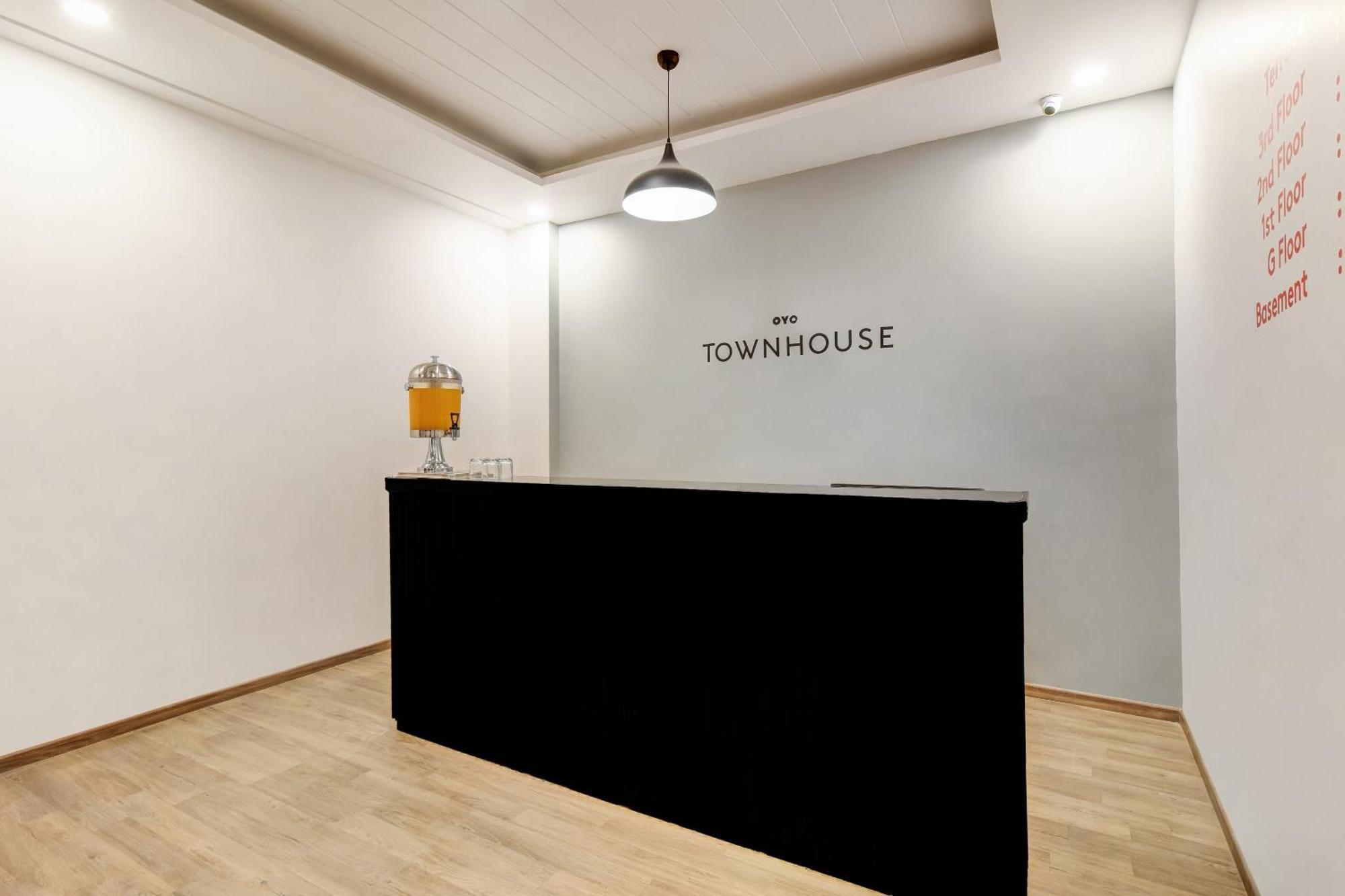 Townhouse Jaipur Airport Hotell Exteriör bild